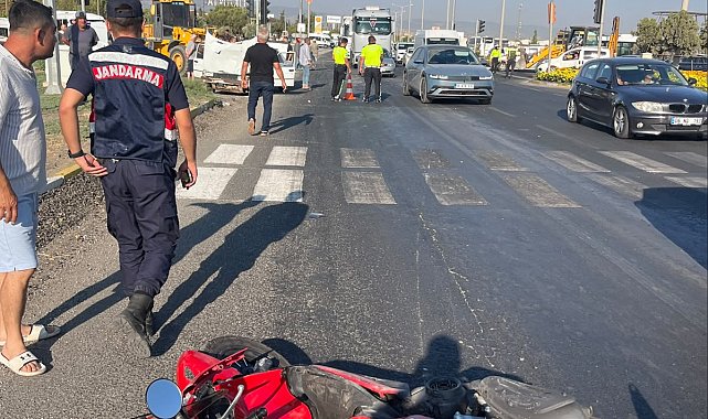 Manisa'da otomobil ile motosiklet çarpıştı: 4 yaralı