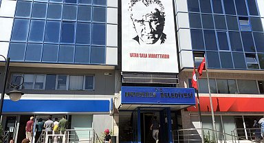 Menderes Belediyesi'ne operasyon: Başkanı Çiçek dahil, 13 şüpheli gözaltına alındı