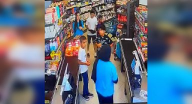 Mersin'de, markette çocuğa darp kamerada