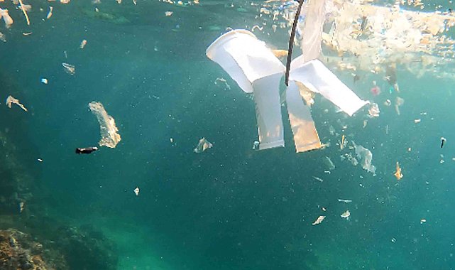 Mikroplastik kirliliği, su altında daha yoğun