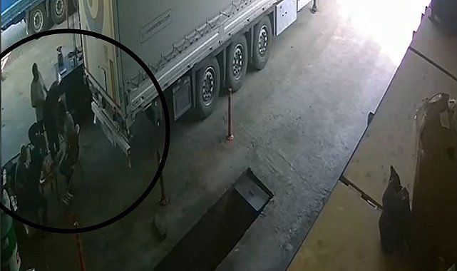 Nefes borusuna lokma tatlısı kaçan işçi, Heimlich manevrasıyla kurtarıldı; o anlar kamerada