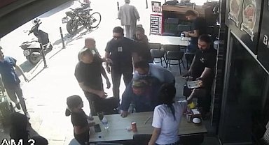 Nefes borusuna yemek kaçan kadını, polis Heimlich manevrasıyla kurtardı