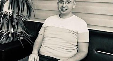 Otomobil, aydınlatma direğine çarptı; 2 ölü, 2 ağır yaralı