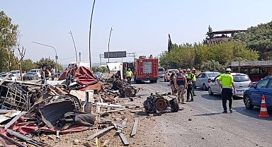 Otomobil ile çarpışan TIR devrildi: 1 yaralı