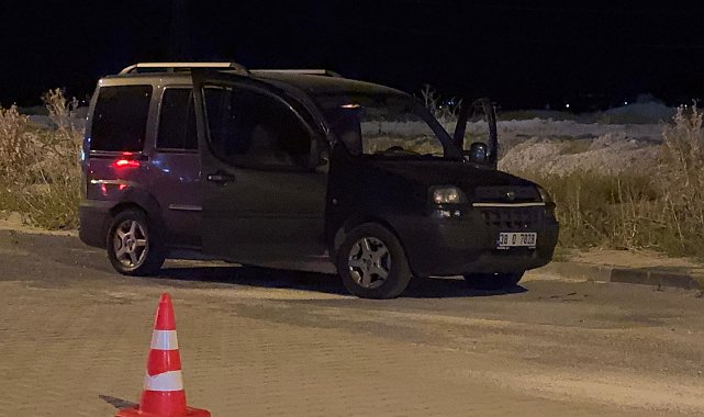 Park halindeki hafif ticari araçta ölü bulundu