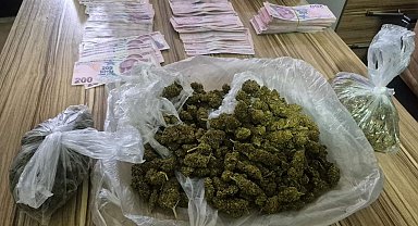 Polisin 'Dur' ihtarından kaçan sürücünün aracından uyuşturucu çıktı