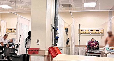 Rahatsızlanan vali yardımcısı sıraya girdi, acil servisteki gözlemini sanal medyadan paylaştı