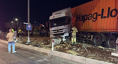 Refüje çıkan TIR'ın sürücüsü yaralandı