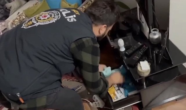 Rojin Kabaiş'in ailesinin de aralarında olduğu ailelere tehdit ve şantaja 2 tutuklama
