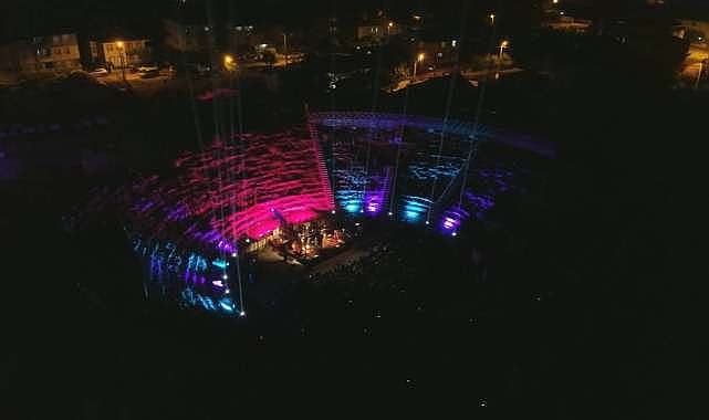 Roma Tiyatrosu’nda unutulmaz gece