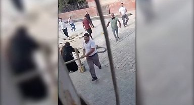 Şanlıurfa'da husumetli ailelerin kavgası kamerada: 6 yaralı