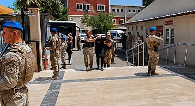 Şanlıurfa'da jandarma kıyafetiyle 13 kilogram altın gasbeden 9 şüpheli adliyede