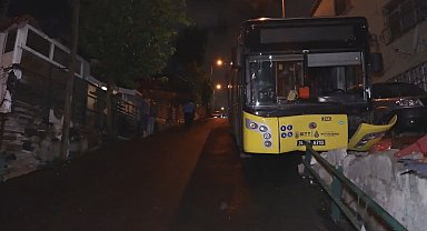 Sarıyer'de İETT otobüsü bariyere çarptı