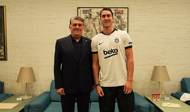 Serdal Adalı: Vlahovic'in lisansı için İtalya Futbol Federasyonu'ndan izin bekleniyor