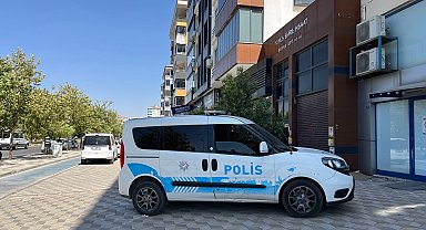 Silahlı kavgada ağır yaralandı