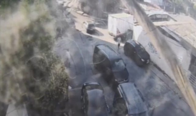 Şişli'de boşanan çiftin aileleri birbirine girdi; kadını tabanca kabzasıyla yaraladı