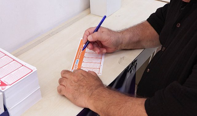 Süper Loto'da büyük ikramiye 270 milyon TL'yi aştı, bayilerde hareketlilik arttı