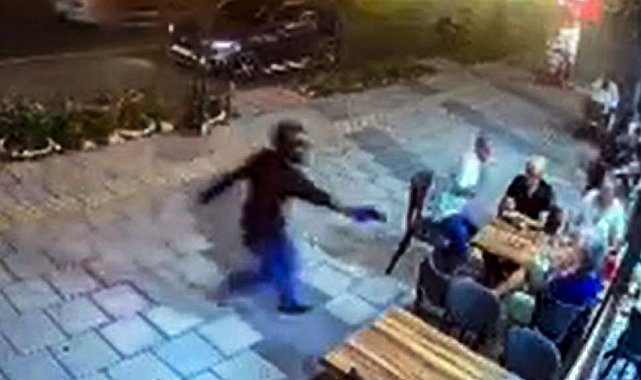 Tantunicide oturan site yöneticisine silahlı saldırıda yaralandı; olay anı kamerada