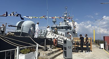 TCG Tuzla, Yalova'da vatandaşların ziyaretine açıldı