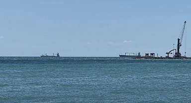 Tekirdağ'da fırtına; eğitim uçuşları iptal, 3 ilçede denize girmek yasak