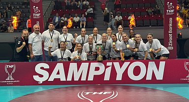 THF Cumhurbaşkanlığı Kupası kadınlar şampiyonu Armada Praxis Yalıkavak oldu