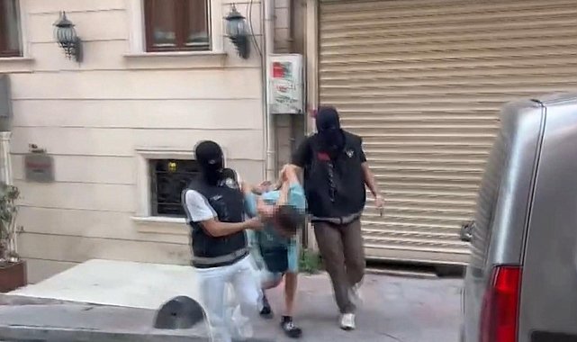 Uluslararası düzeyde 'uyuşturucu ticareti' suçundan aranan şüpheli Beyoğlu'nda yakalandı