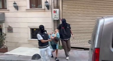 Uluslararası düzeyde 'uyuşturucu ticareti' suçundan aranan şüpheli Beyoğlu'nda yakalandı