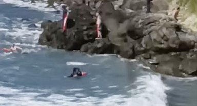 Yasağa rağmen denize giren 1'i çocuk 3 kişi, kurtarıldı