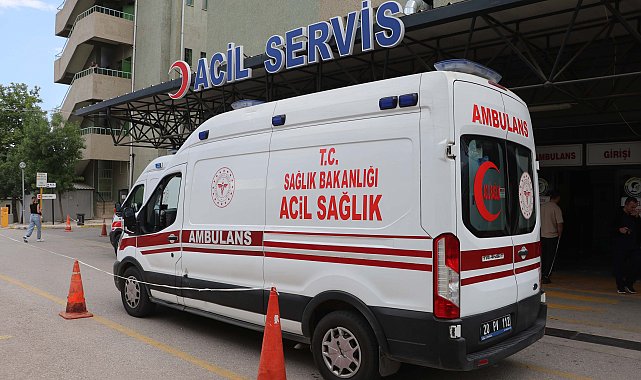 15 yaşındaki çocuk, yolda tartıştığı kişiyi bıçakla öldürdü