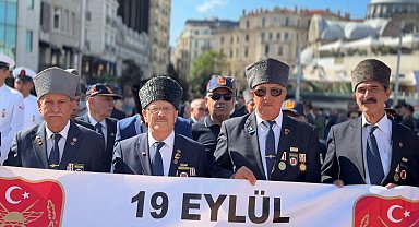19 Eylül Gaziler Günü'nde Taksim'de tören düzenlendi