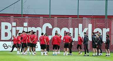 A Milli Futbol Takımı, İtalya maçı hazırlıklarına başladı