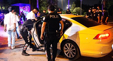 Adana'da 'Huzur ve Güven' denetimi; aranması olan 64 kişi yakalandı