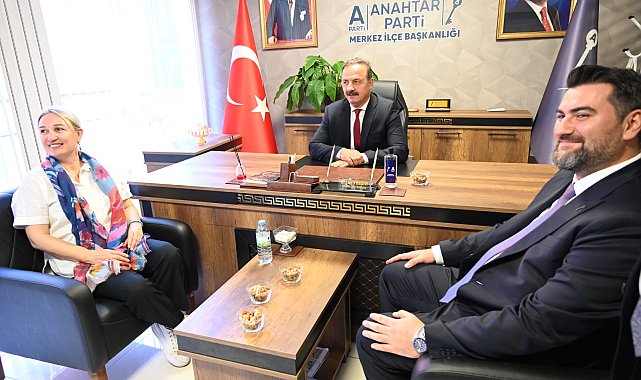 Ağıralioğlu, Kırıkkale'de esnaf ve partililerle bir araya geldi