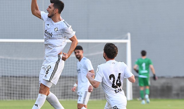 Altay'da Ceyhun Gülselam futbolu bıraktı