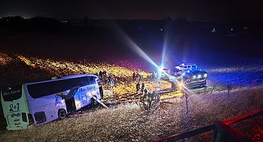 Amasya'da yolcu otobüsü şarampole uçtu: 2'si ağır 24 yaralı