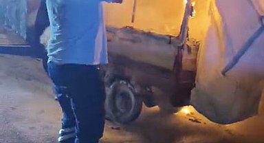 Ambulans şoförünün, 3 tekerli motosikletteki yangına müdahale ettiği anlar kamerada