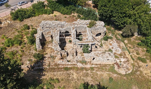 Antalya'da 1700 yıllık Roma Hamamı yıllara meydan okuyor