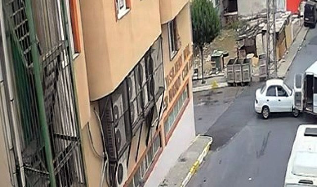 Arnavutköy'de polisin 'dur' ihtarına uymayan sürücü Avcılar'da yakalandı; kovalamaca kamerada