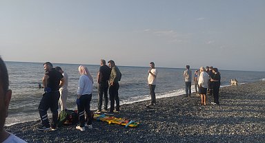 Artvin'de İran uyruklu çay işçisi denizde boğuldu