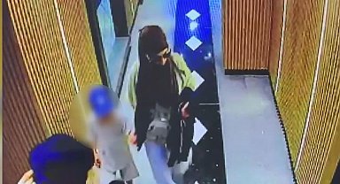 Avcılar'da hırsızlık için binaya giren 3 kadın şüpheli kamerada