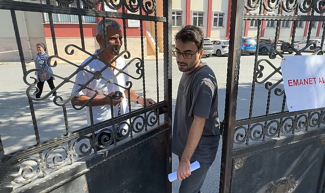 Avcılar'da KPSS'de adresleri karıştırdı; sınava giremeden okuldan ayrıldı
