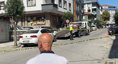 Avcılar'da tartıştığı motosikletli tarafından silahla vurulan otomobil sürücüsü ağır yaralandı