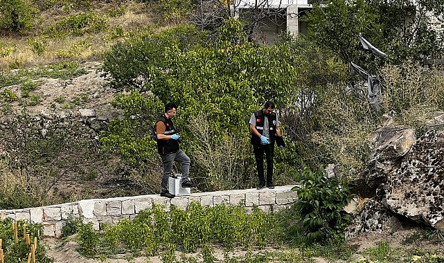 Babasının kucağındayken üzerine kaya parçası düşen çocuk, ağır yaralandı