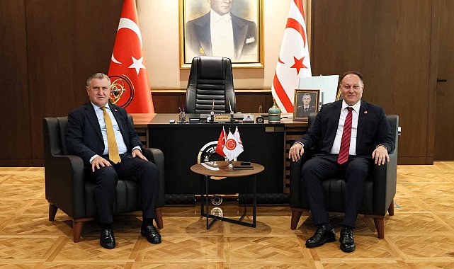 Bakan Bak, KKTC Meclis Başkanı Öztürkler ile görüştü