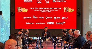 Bakan Bayraktar, ABD'de iş dünyası temsilcileri ve yatırımcılarla bir araya geldi