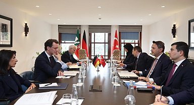 Bakan Bayraktar, Kuzey Ren-Vestfalya Eyaleti Başbakanı Wüst ile görüştü