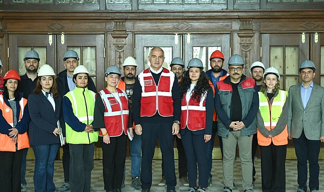 Bakan Ersoy: Haydarpaşa Garı'ndaki restorasyonda ilk etabı 2027 içinde tamamlamayı hedefliyoruz