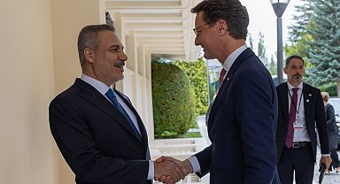 Bakan Fidan, Kuzey Ren-Vestfalya Eyaleti Başbakanı ile görüştü