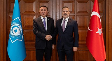 Bakan Fidan, TDT Genel Sekreteri Ömüraliyev'i kabul etti
