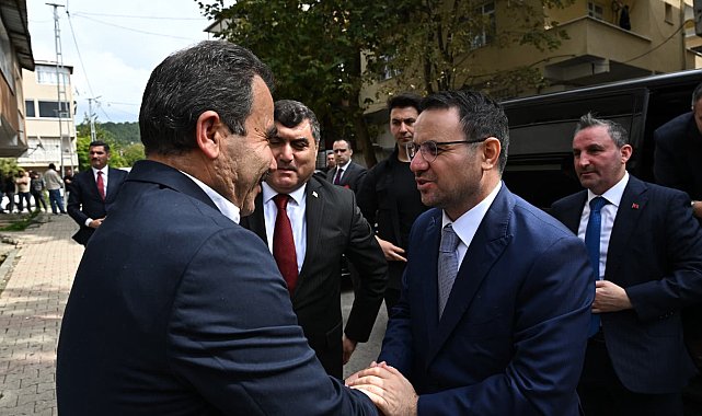 Bakan Gürlek, şehit Faik Yüce'nin ailesini ziyaret etti